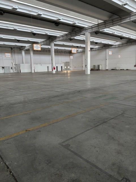 Calderara di Reno (BO) - Affittasi capannone