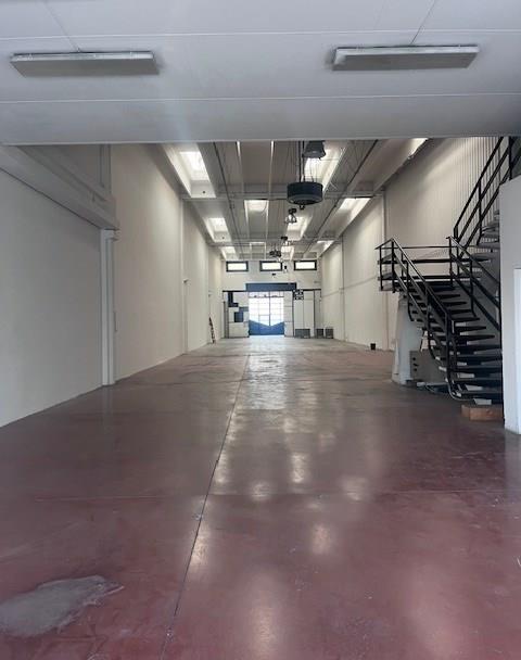 Funo Centergross (BO) - Affittasi capannone