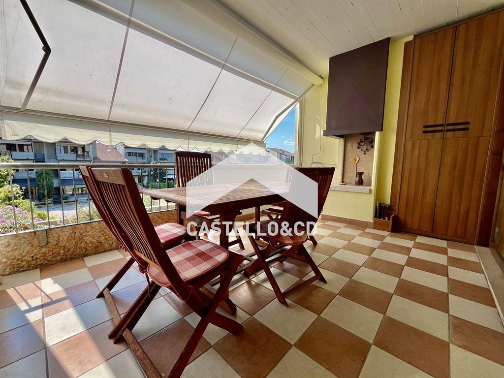 Appartamento con piscina
