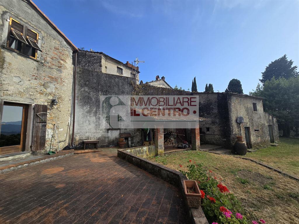 Villa indipendente con terreno