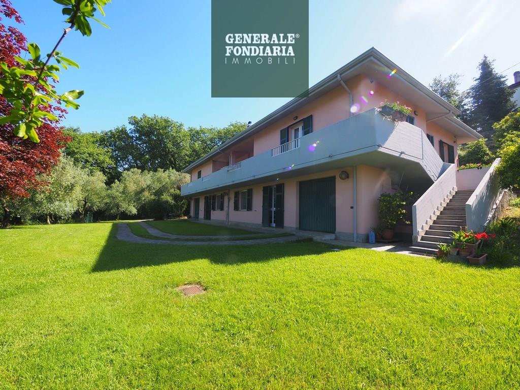 Villa indipendente, Ceparana.