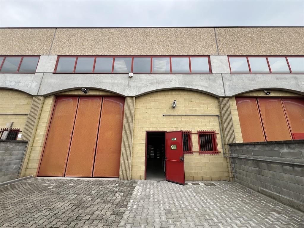 AFFITTASI CAPANNONE  – 220 MQ + SOPPALCO