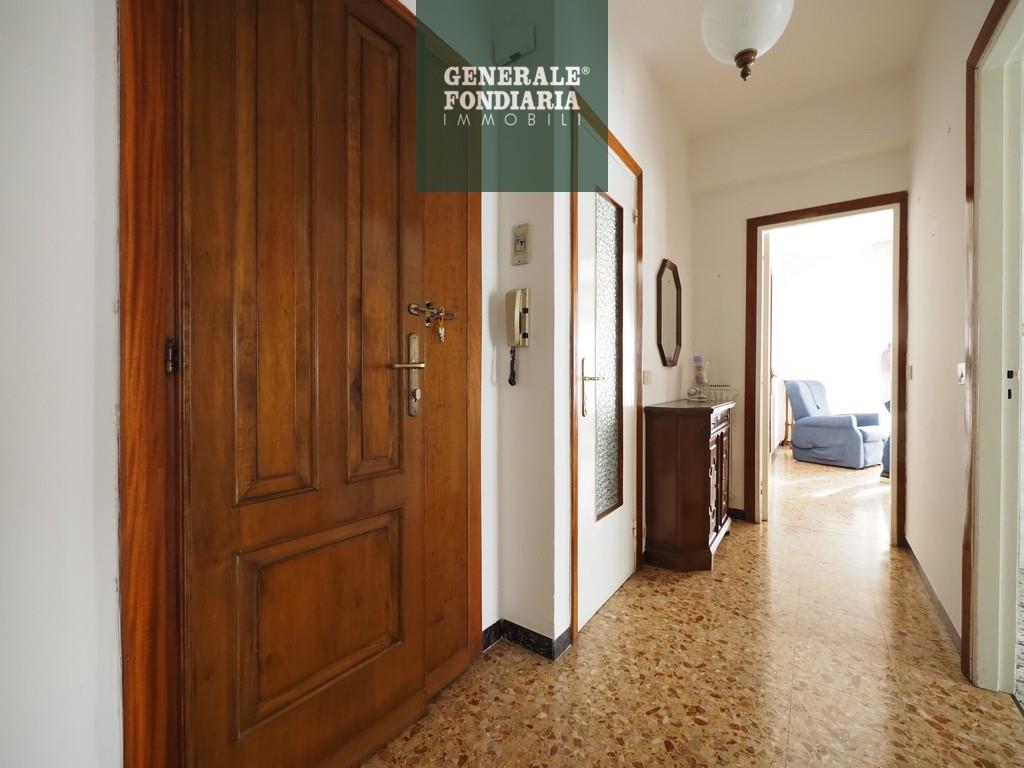 Appartamento di 3 vani, Le Grazie