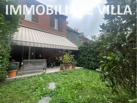 Ampia villa a schiera su 3 piani ristrutturata.