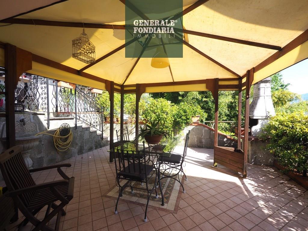 Spazioso appartamento in centro a Pian di Follo, con box doppio e cantina