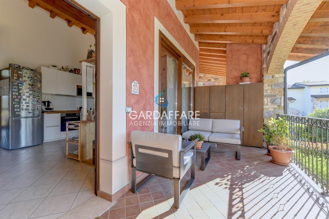TRILOCALE AL PIANO PRIMO A POLPENAZZE LAGO GARDA