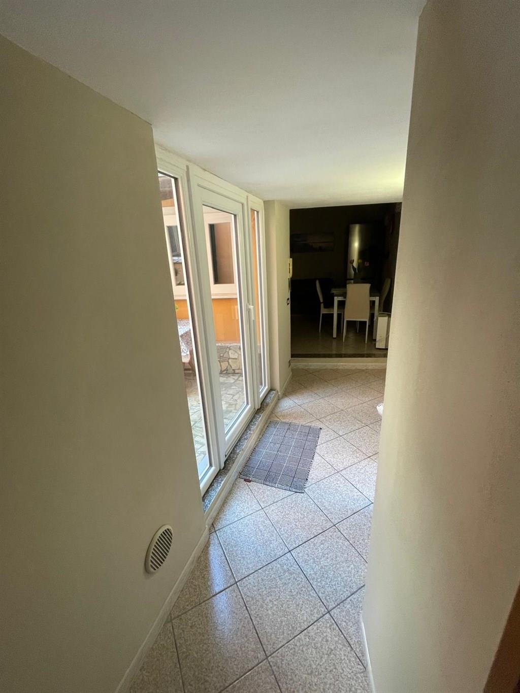 Appartamento su due piani in vendita in via Umberto Biancamano