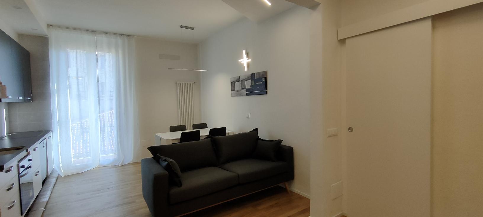 5 locali con doppio servizio