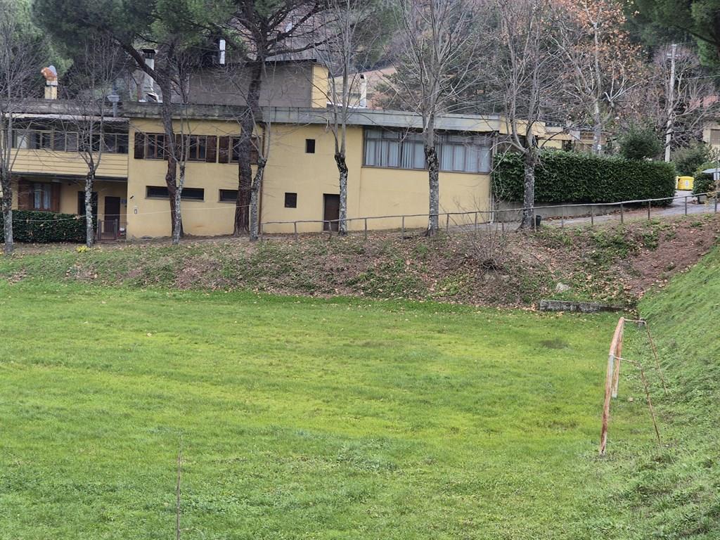 POMINO VENDESI COMPLESSO MISTO COMMERCIALE E RESIDENZIALE