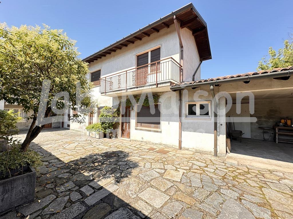 BARDELLO porzione con cortile privato