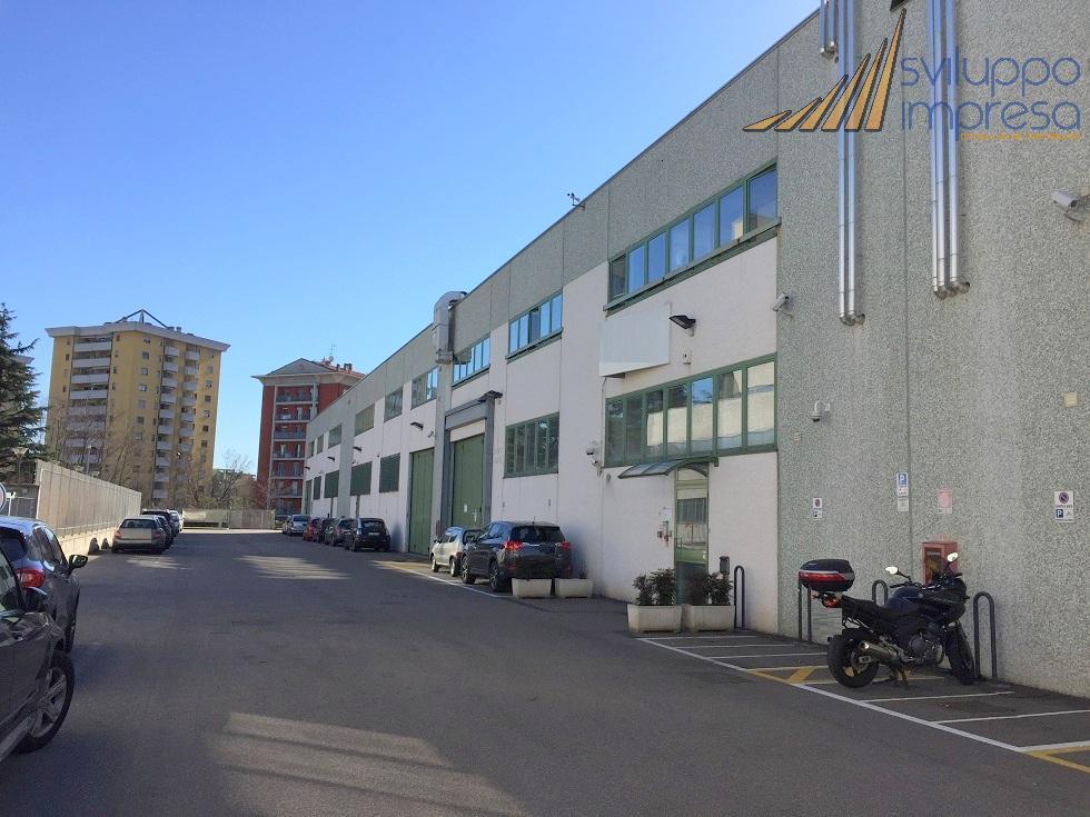 CAPANNONE INDUSTRIALE VICINANZE A4 IN AFFITTO A CINISELLO BALSAMO