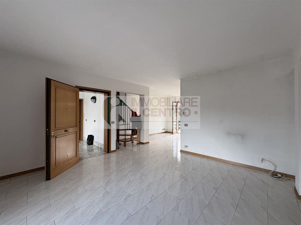 Appartamento con box auto e terrazza