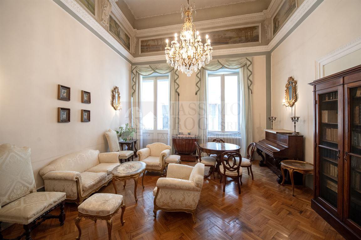 Appartamento notificato in palazzo neoclassico