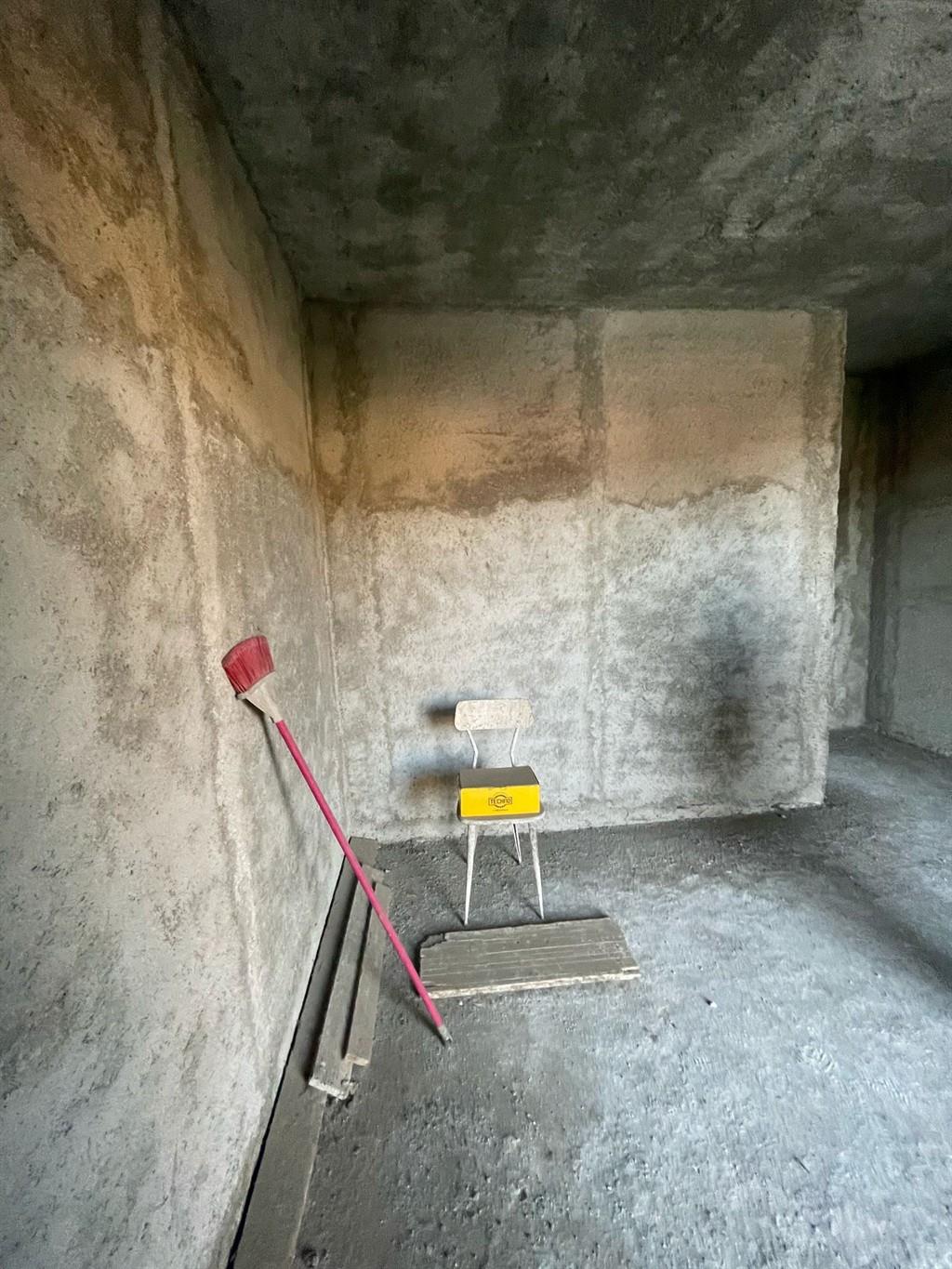 Edificio residenziale in vendita in Via Val di Carrara