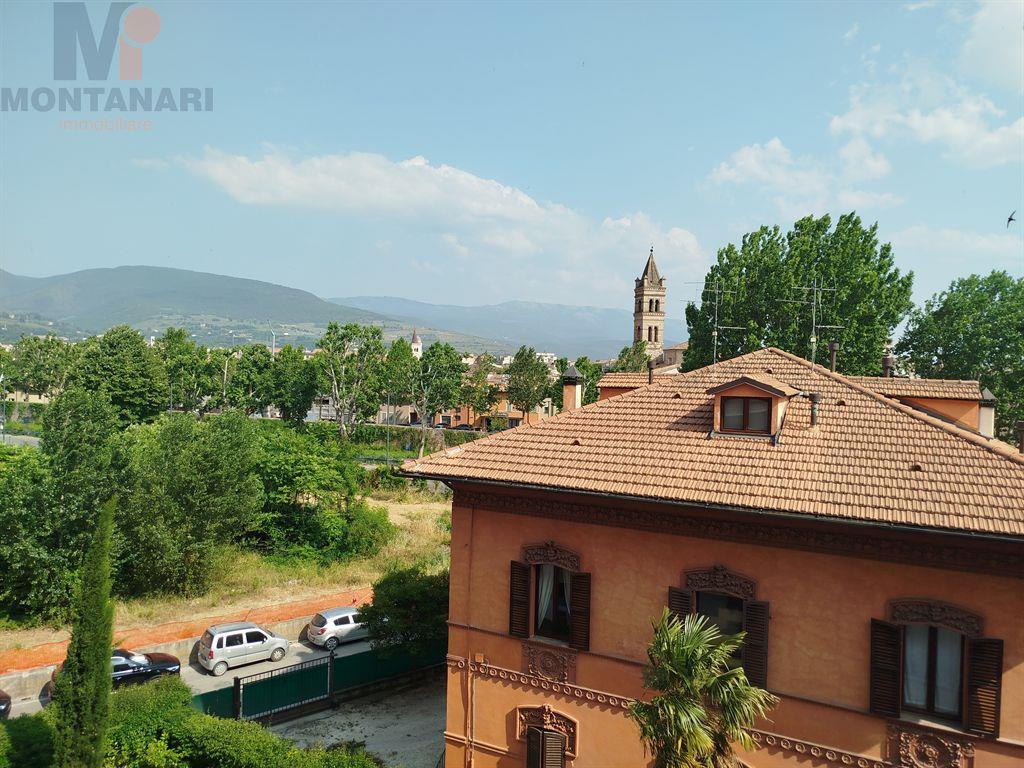 Umbria Foligno Appartamento in Vendita in Viale Firenze