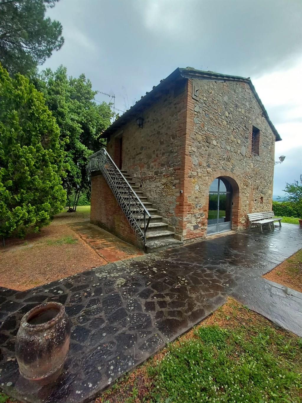 VENDESI AZIENDA AGRICOLA CON 1600 MQ DI IMMOBILI CON TORRE, ZONA SANT'ANDREA A GAVIGNALLA  GAMBASSI TERME (FI)
