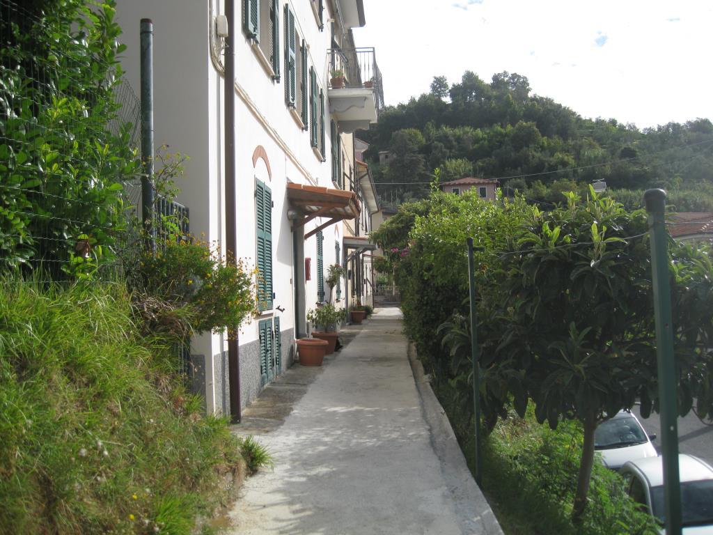 IN COLLINA A 3KM DALLA BAIA BLU