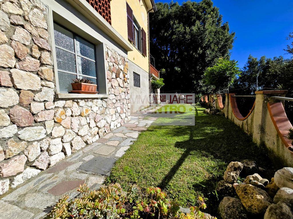 Casa indipendente con giardino e vista mare
