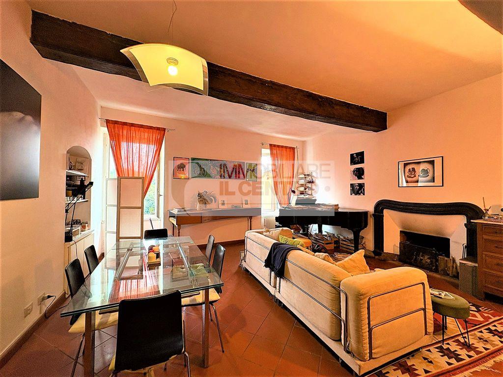 Appartamento ristrutturato con depandance.