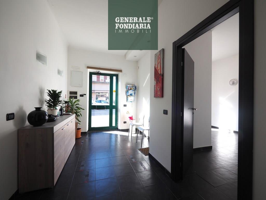 Ufficio con corte, Ceparana.