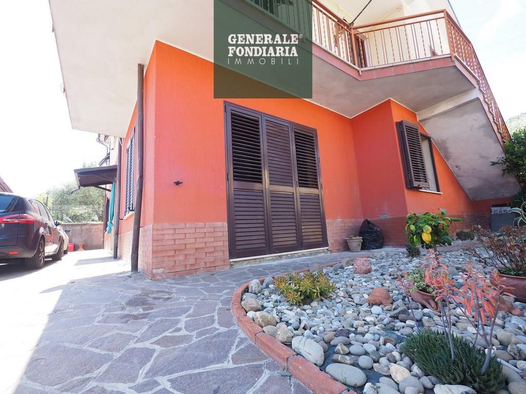 Casa indipendente, Albiano Magra.