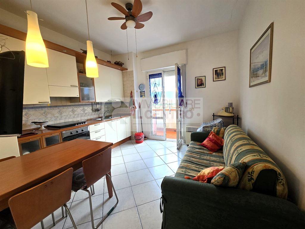 BILOCALE RISTRUTTURATO  E ARRREDATO