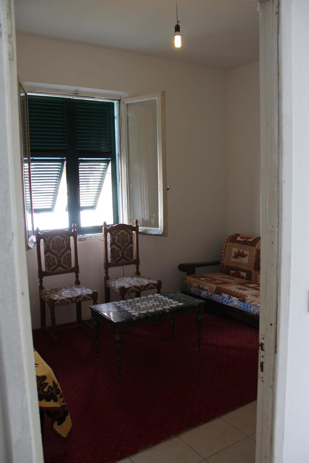 Pegazzano vani 4 con giardino e cantina/taverna