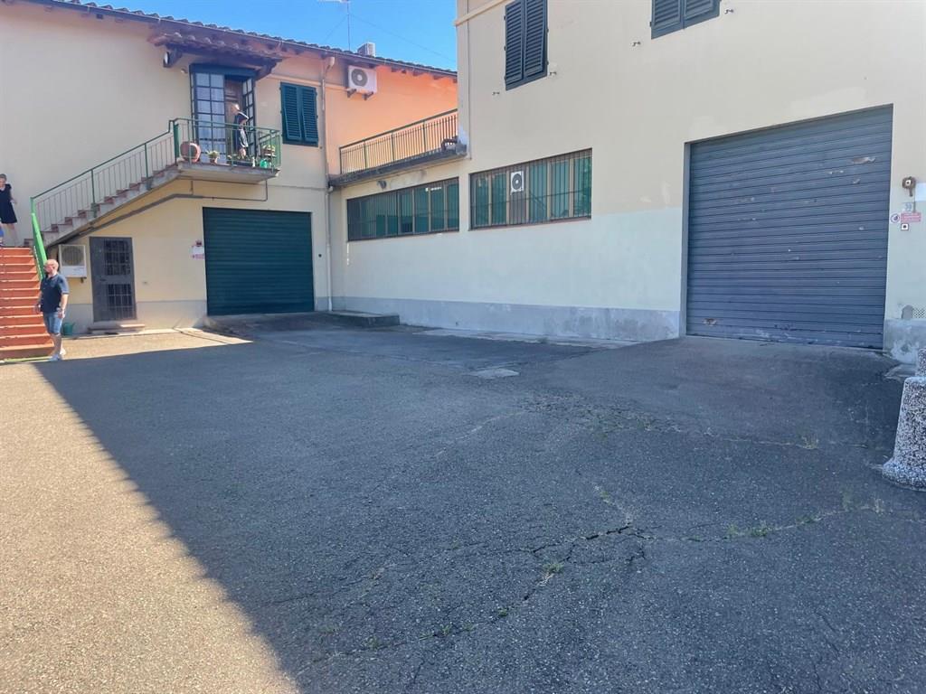 ROSANO AFFITTASI CAPANNONE DI 700 MQ
