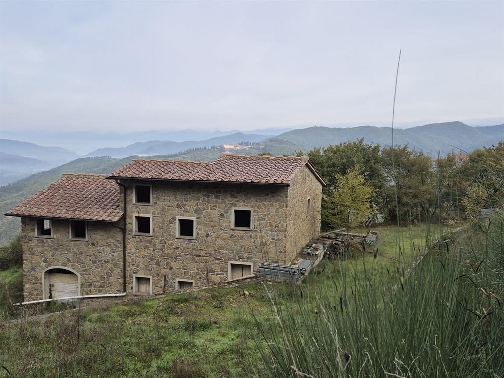 VENDESI PRESSO LONDA CASALE RUSTICO RESTAURATO AL GREZZO