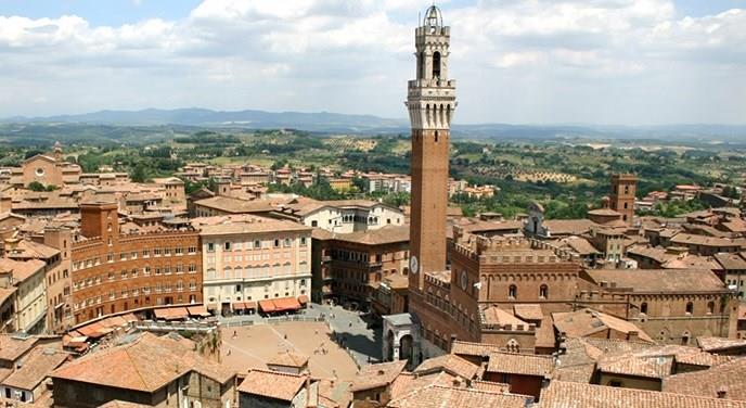 SIENA NORD. Locale commerciale in zona di passaggio