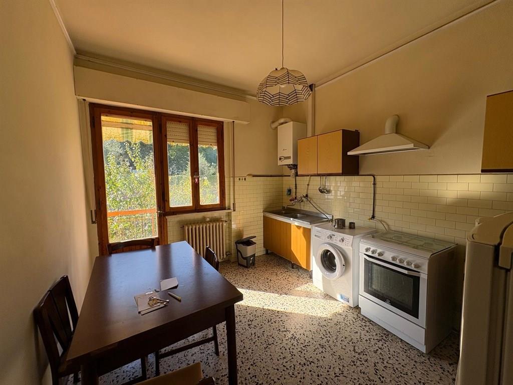 Appartamento con garage, cantina e resede uso orto