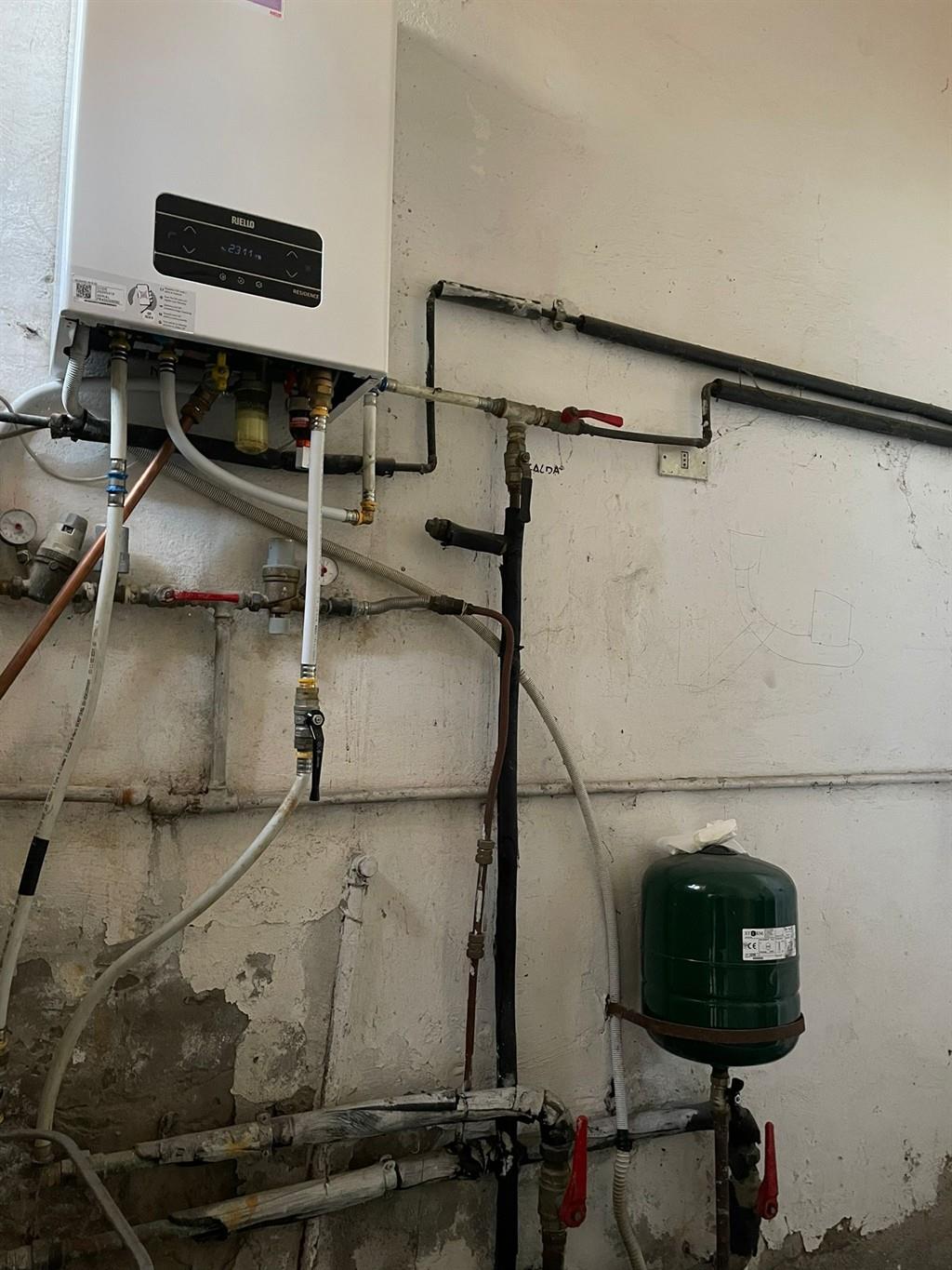 Villetta bifamiliare in vendita in via Sarzana