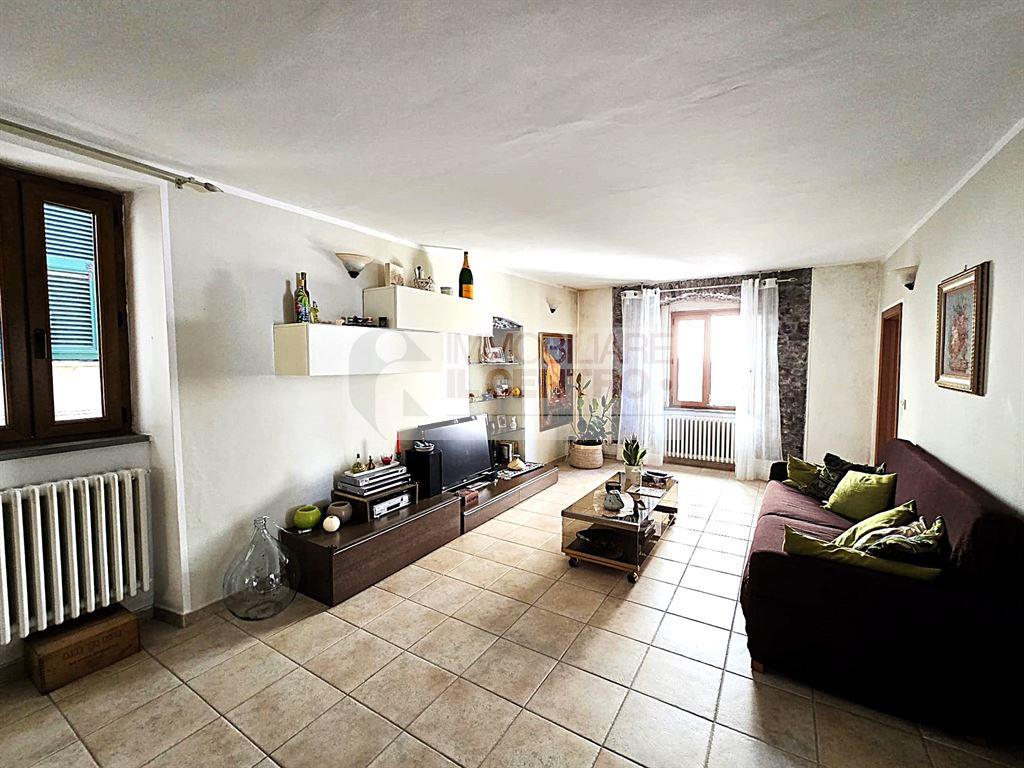 APPARTAMENTO 4 VANI IN CENTRO TORICO