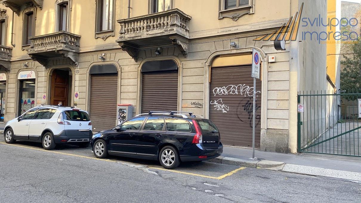 NEGOZIO IN AFFITTO A MILANO