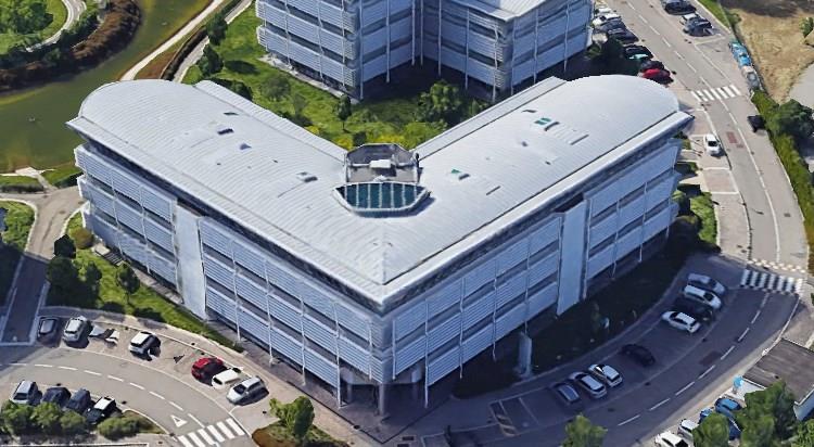 Bologna, v.ze Centro Meraville - Vendesi uffici a reddito