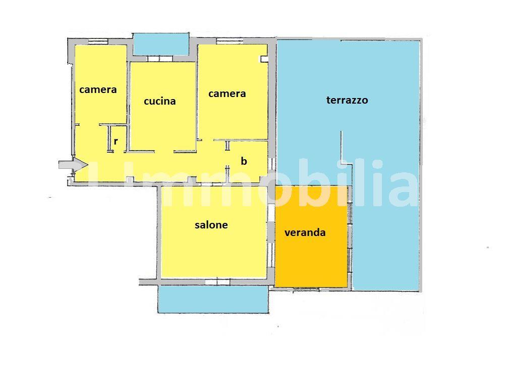 Savona Centro/Oltreletimbro 2 camere sala cucina grande veranda terrazzo 50 mq.