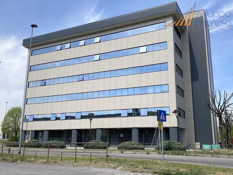 UFFICIO IN PALAZZINA TERZIARIA IN AFFITTO A CINISELLO BALSAMO