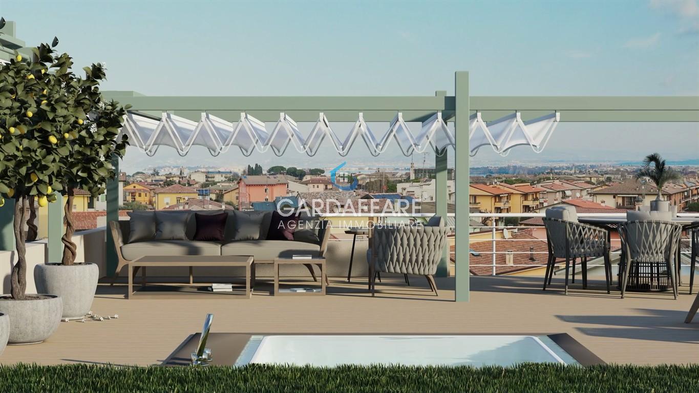 Nuovo Attico Trilocale in residence con piscina !