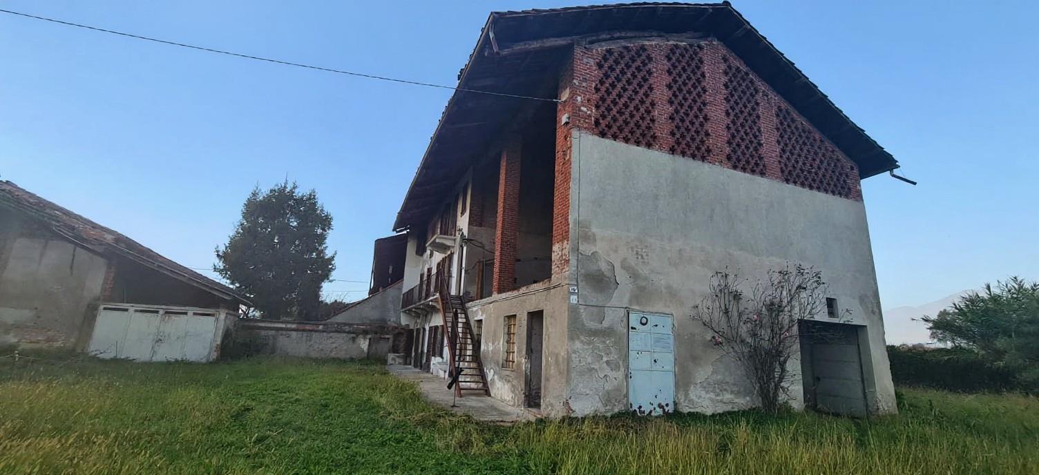 Rustico soleggiato con terreno agricolo e annessi – Ottimo potenziale