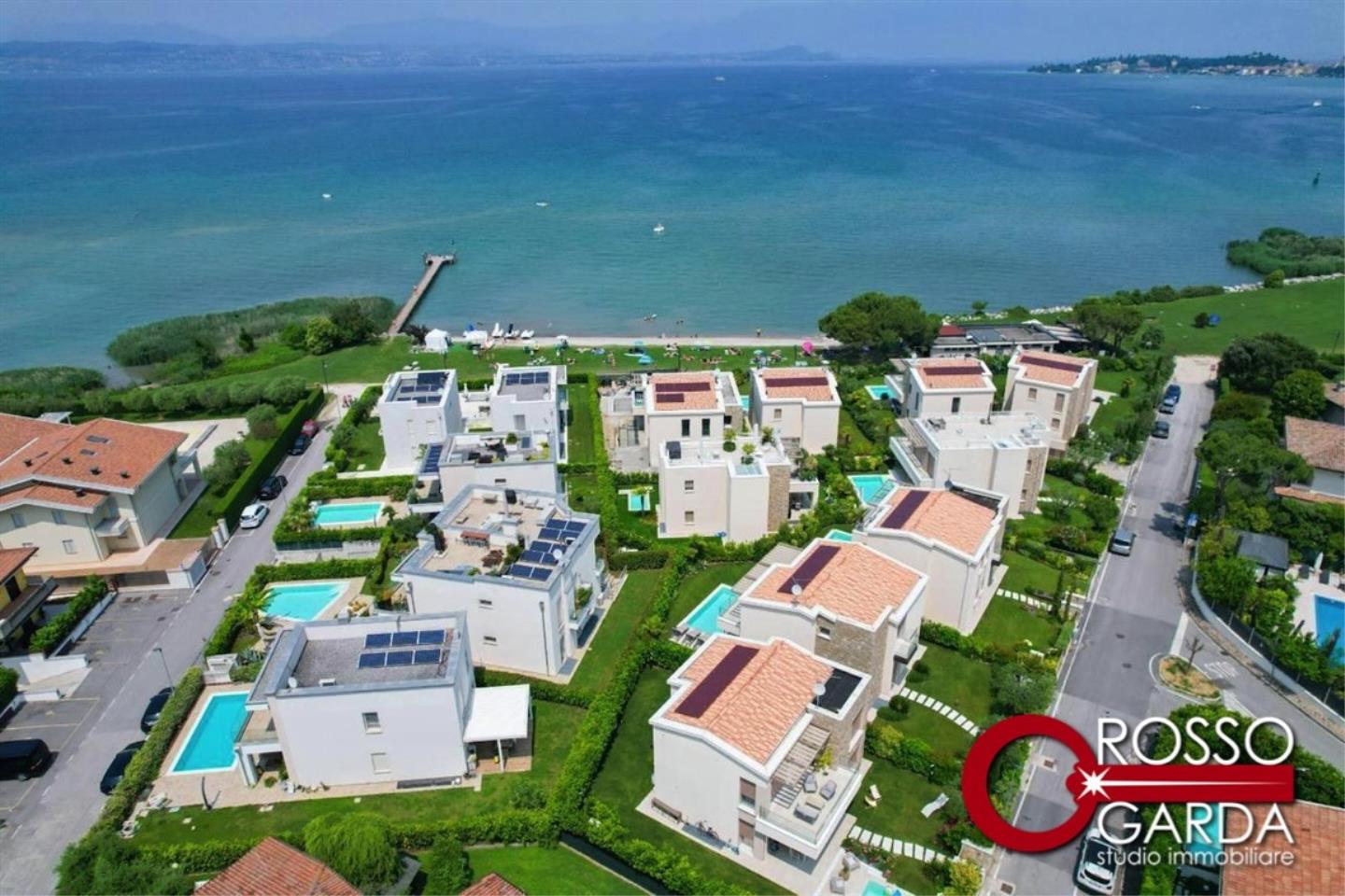 vista aerea Villa 50 metri lago vendita Sirmione 