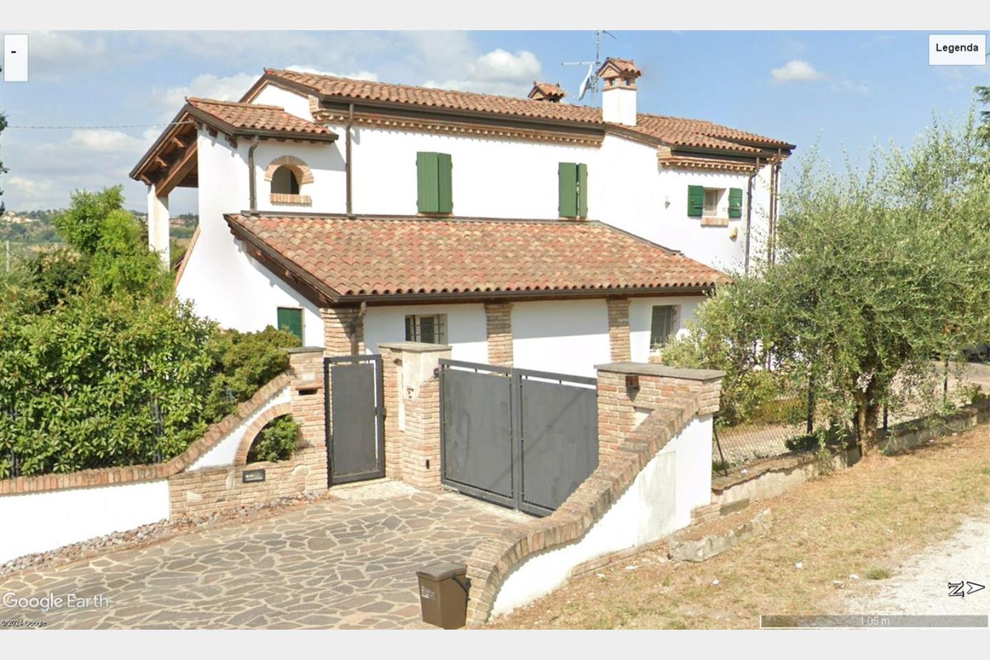 Villa in Vendita Longiano