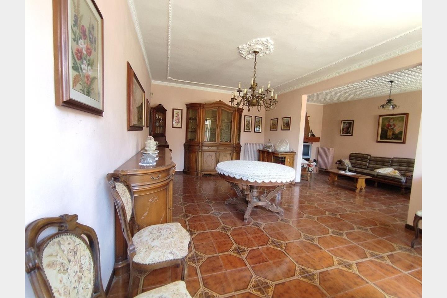 Villa bifamiliare in Vendita Asti