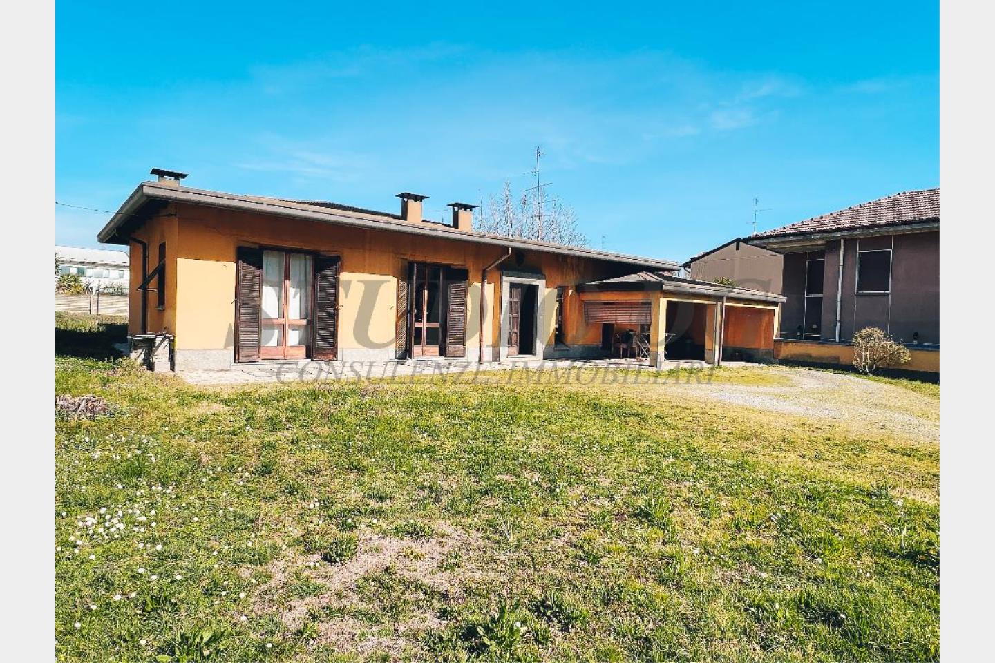 Villa in Vendita Seveso