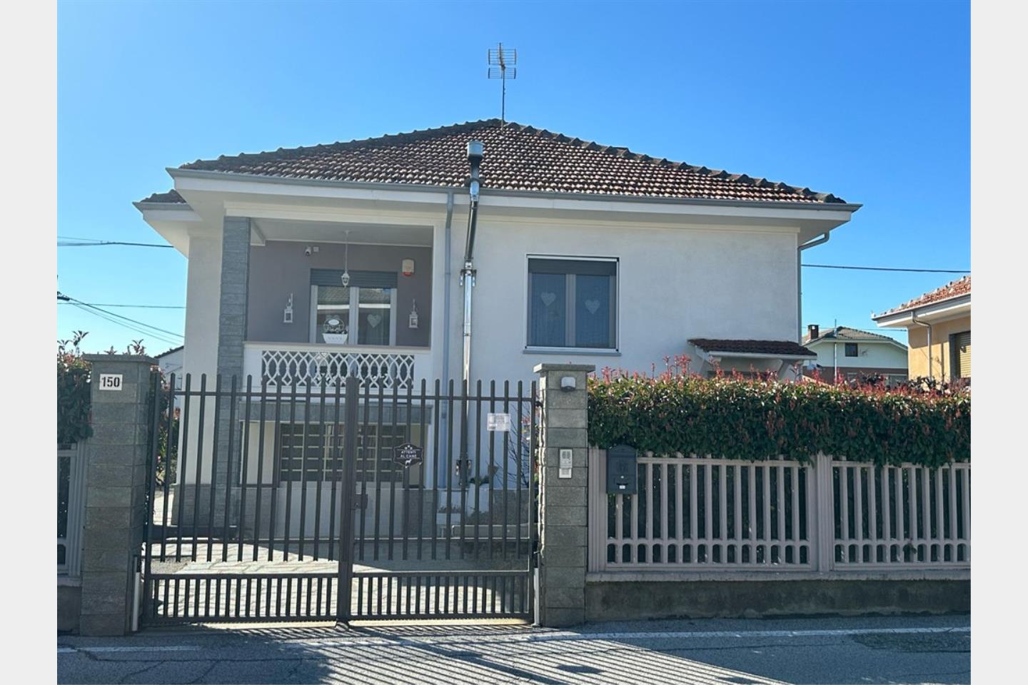 Villa in Vendita Piscina