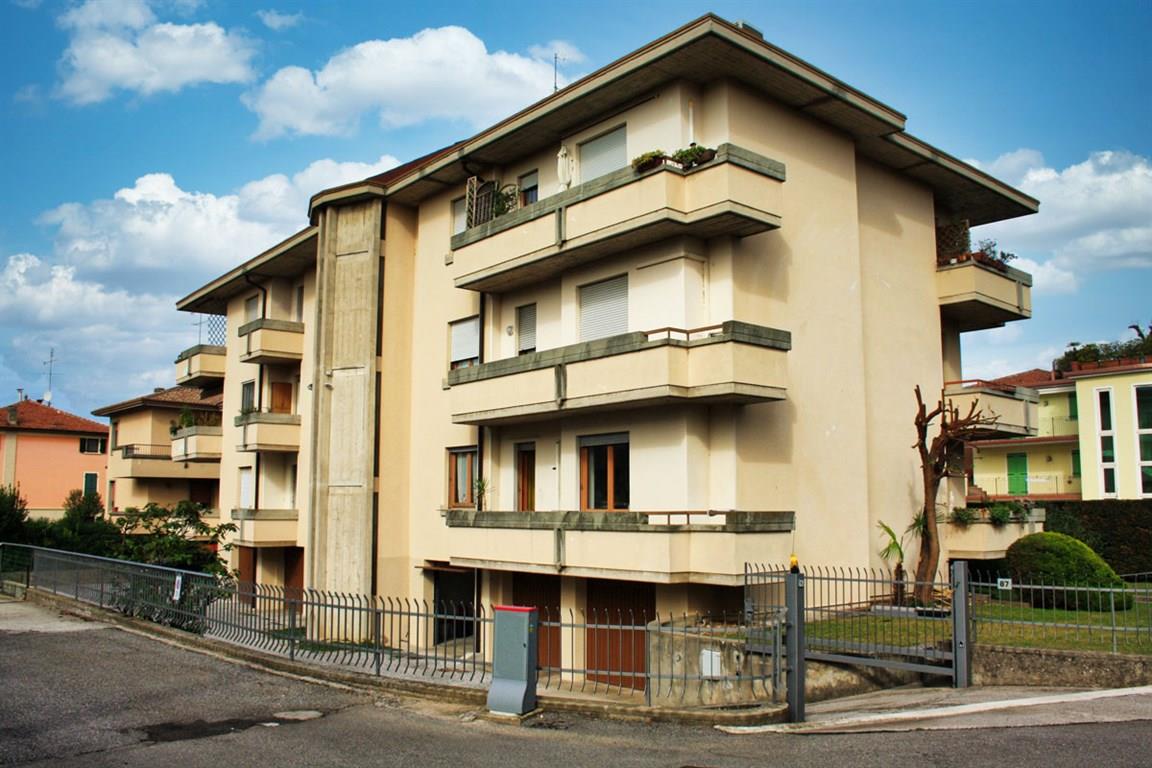 Appartamento uyltimo piano vistalago a Desenzano del Garda