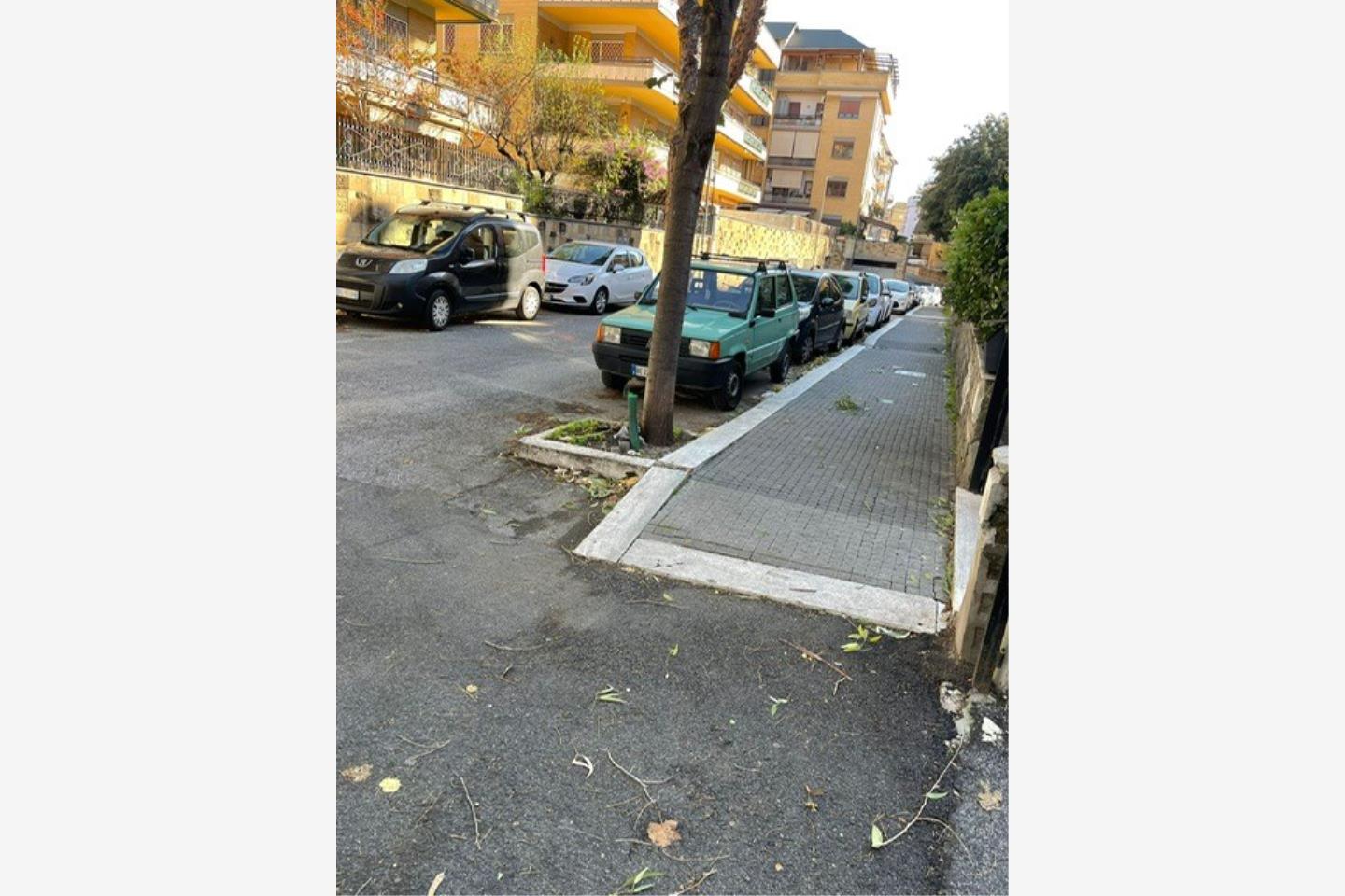 Posto auto in Vendita Roma