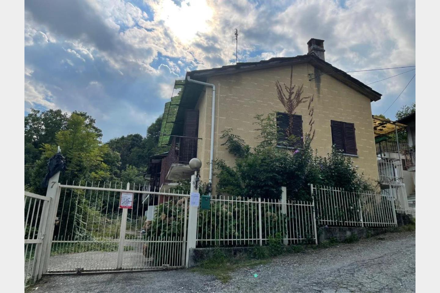 Rustico / Casale in Vendita Bagnolo Piemonte