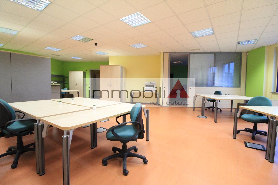 Nova Milanese - OTTIMO ufficio di 271mq