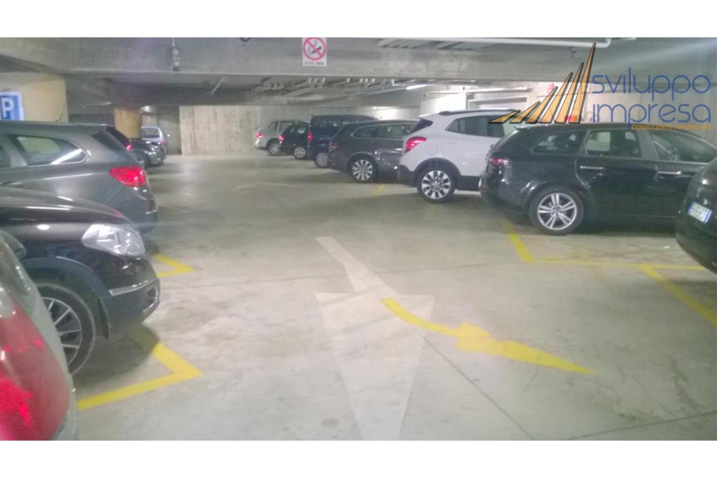 parcheggio coperto