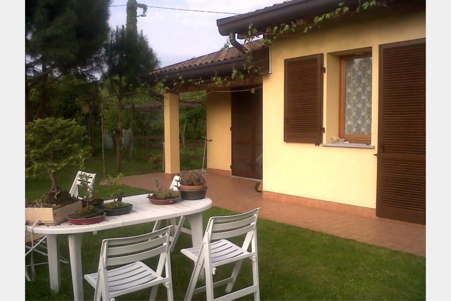 Villa in Vendita Montano Lucino